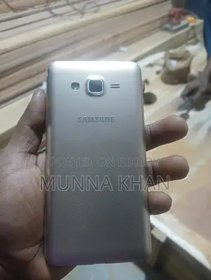 Samsung Galaxy J2 . (Used)