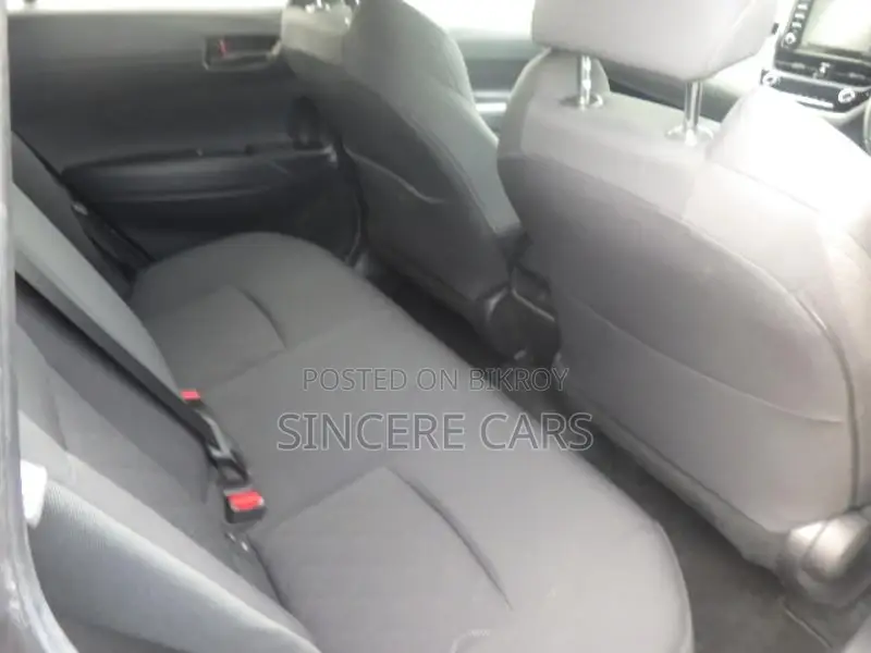 Toyota Corolla Cross G PKG HARDTOP 4POINT 2022