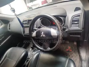Mitsubishi RVR 2010