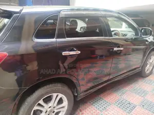 Mitsubishi RVR 2010