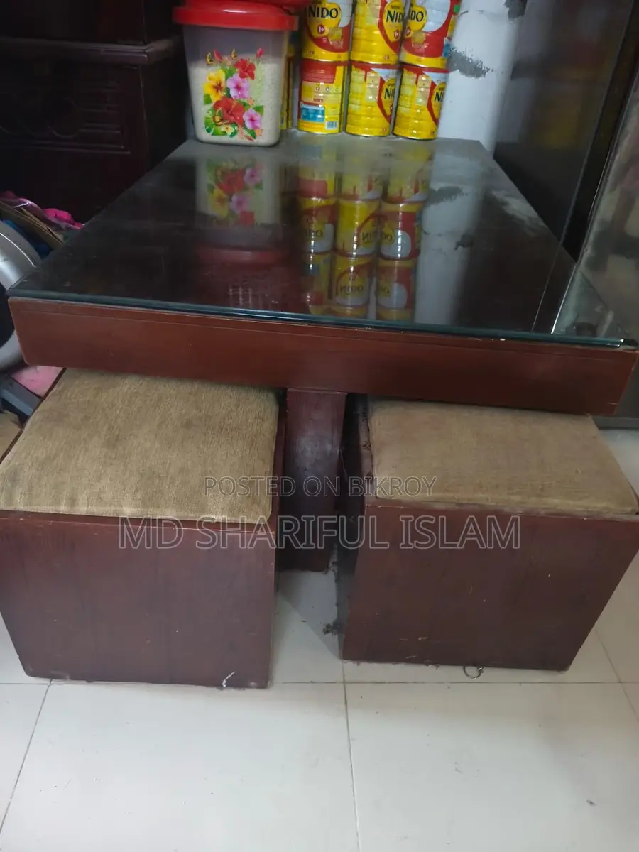 Centre Table with 4 corner stools.