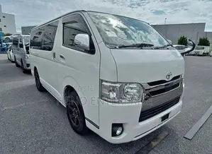 Toyota HiAce 2020 Pearl