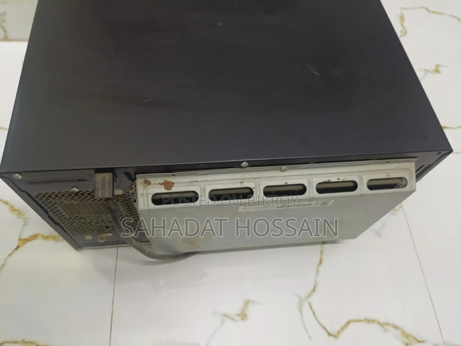 Samsung 40L Grill Microwave Oven (Almost New)