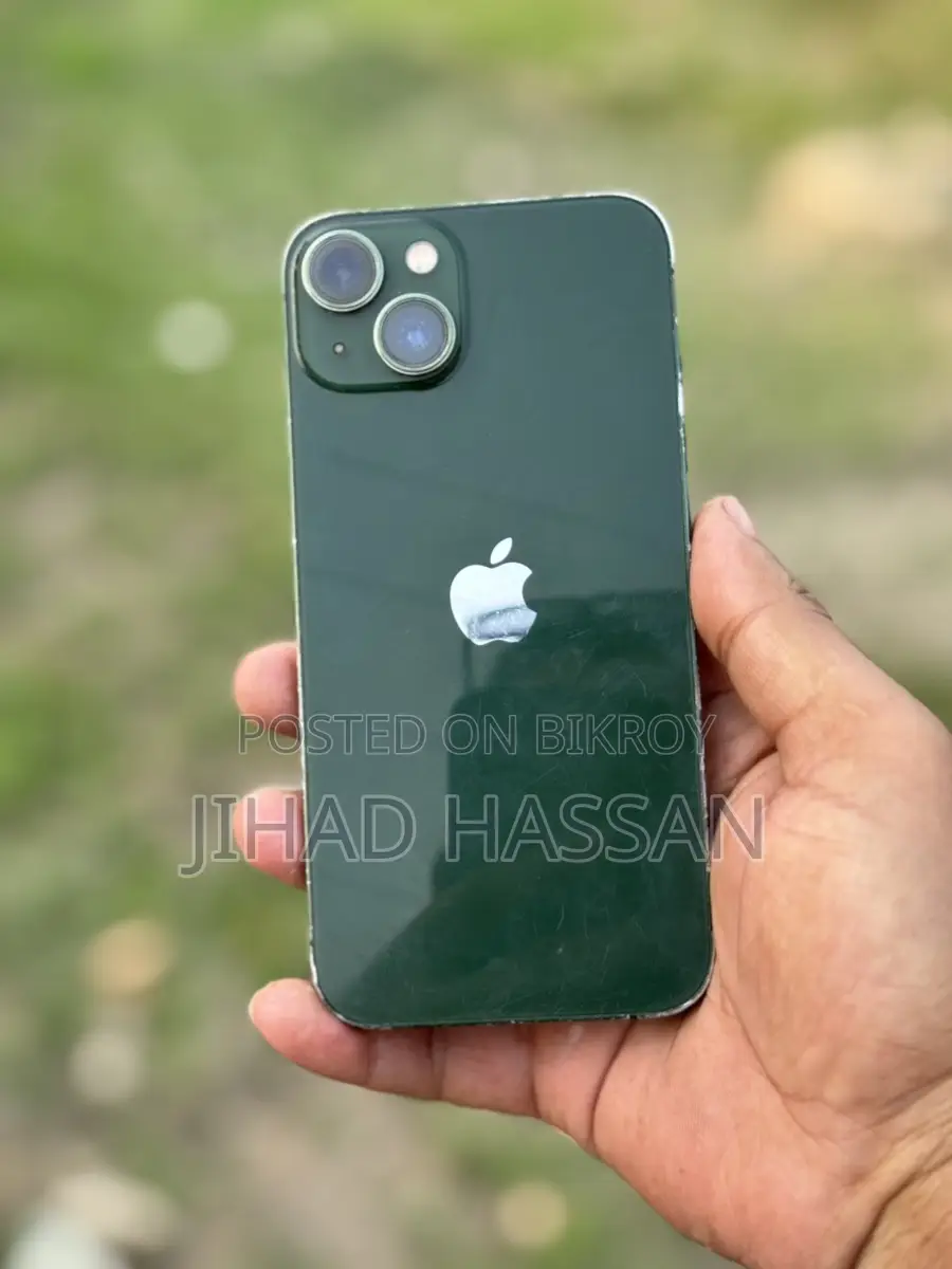 Apple iPhone 13 (Used)
