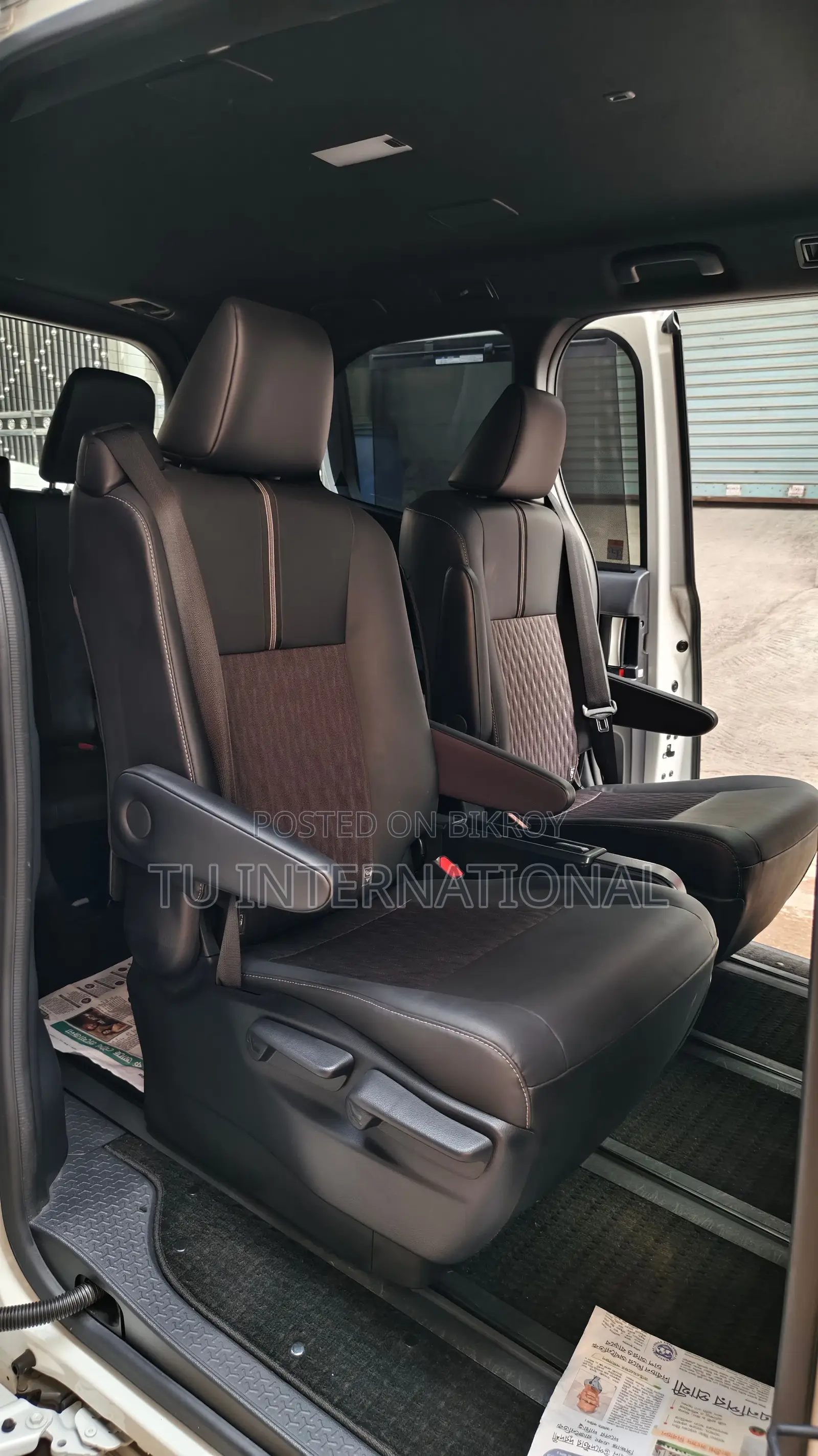 Toyota Noah HYBRID PUSH 2022
