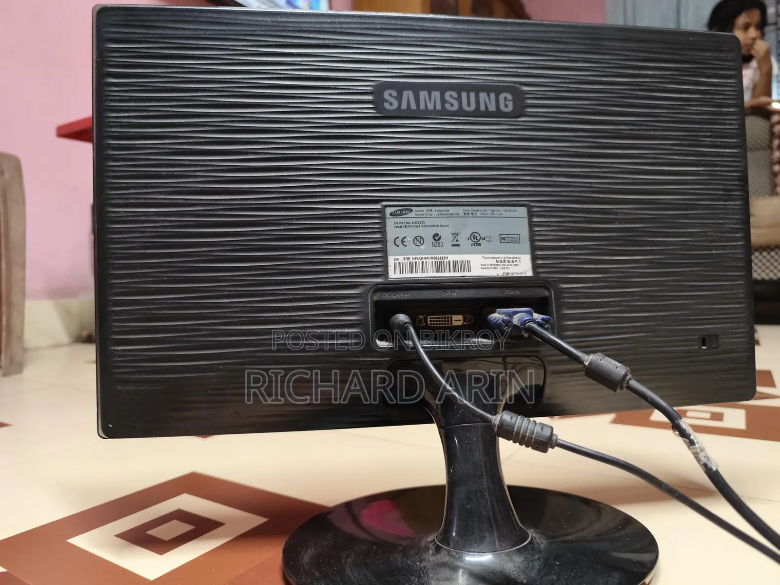 Samsung SyncMaster SA300 Monitor.