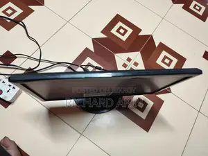 Samsung SyncMaster SA300 Monitor.
