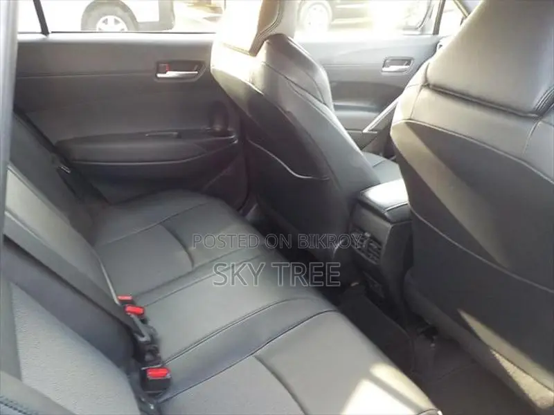 Toyota Corolla Cross z PACKAGE 2025