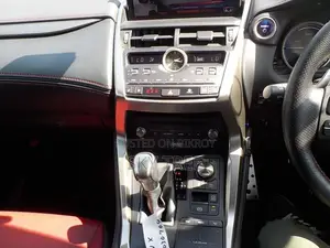 Lexus NX N x 300 H Fsports 2020