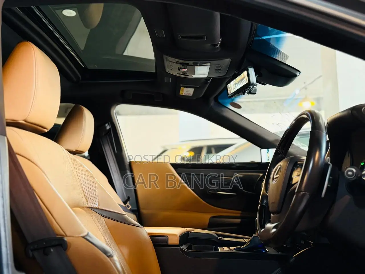 Lexus ES 300H READY SHOWROOM 2020