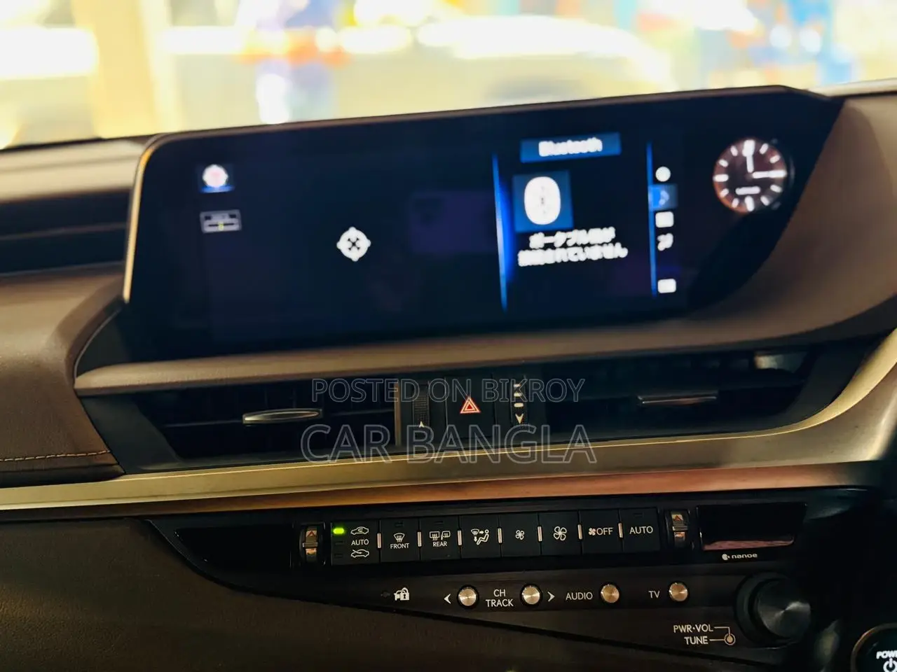 Lexus ES 300H READY SHOWROOM 2020