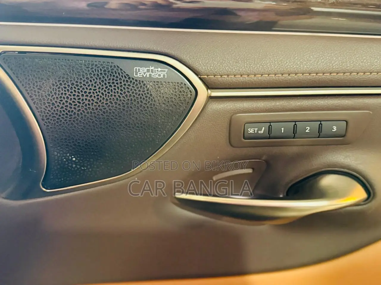 Lexus ES 300H READY SHOWROOM 2020
