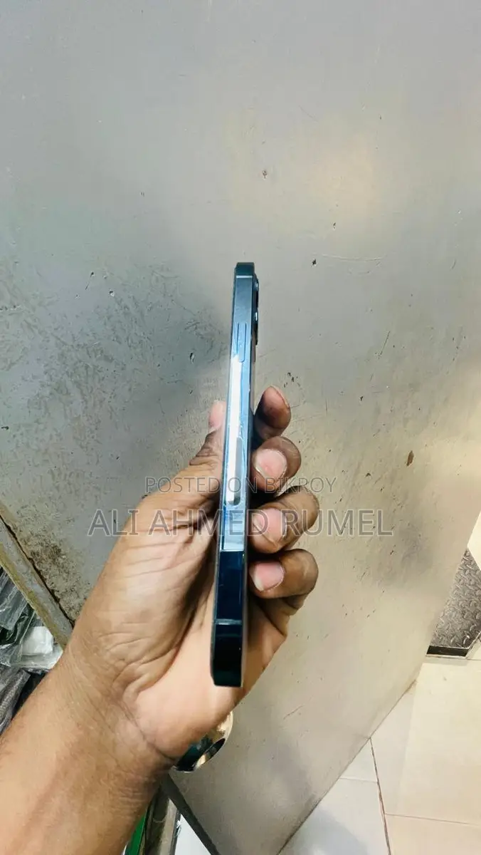 Apple iPhone 12 Pro (Used)