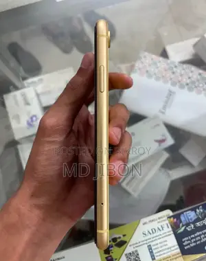 Apple iPhone XR (Used)