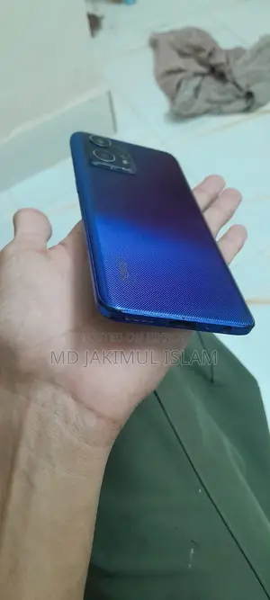 Realme Narzo 50 Pro ফ্রেশ (ব্যবহৃত)