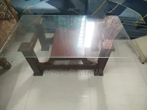 Modern Glass Tea Table in Excellent Condition for Sale