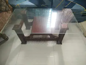 Modern Glass Tea Table in Excellent Condition for Sale