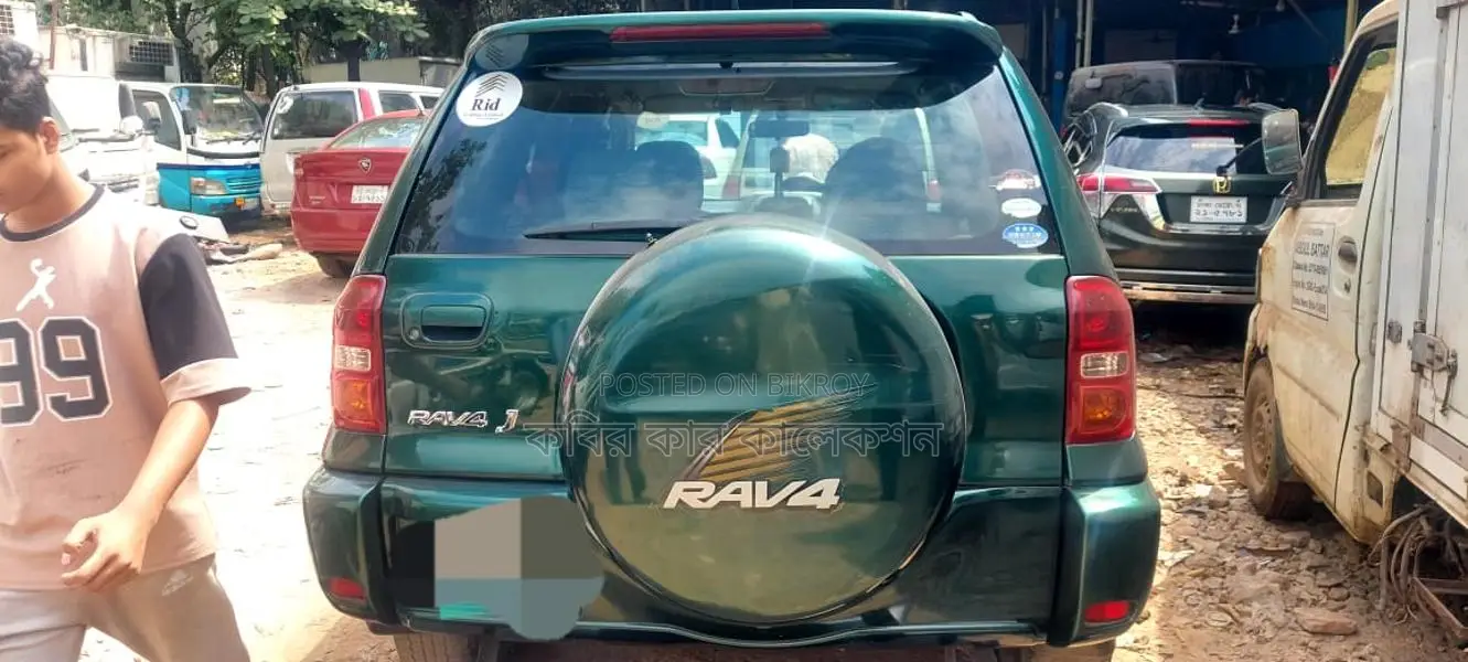 টয়োটা আরএভি৪ সবুজ ২০০৪