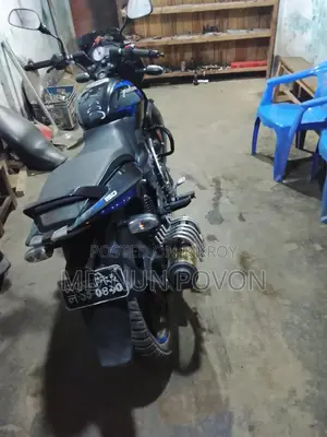 Bajaj Pulsar 150 . 2024