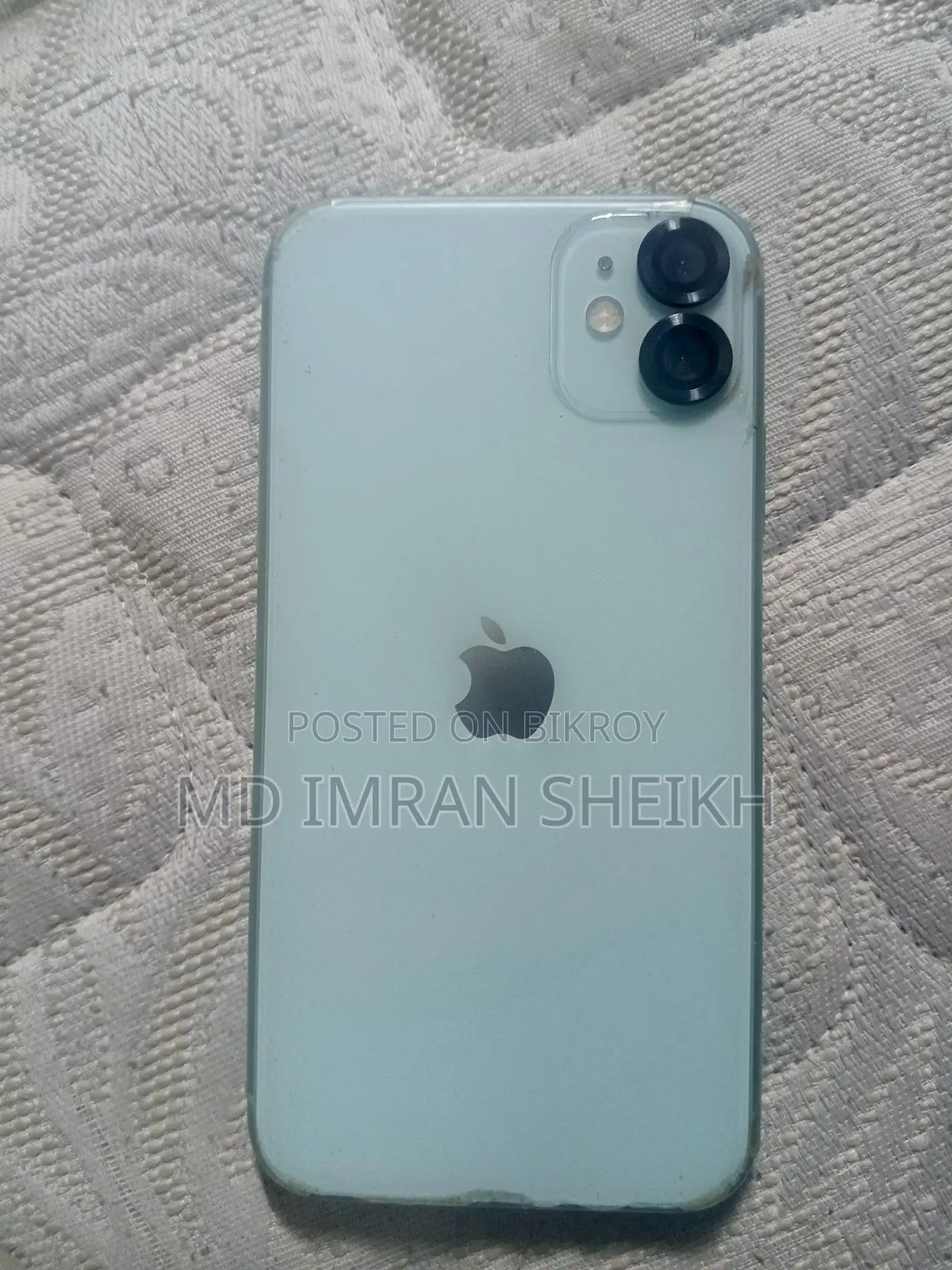 Apple iPhone 11 . (Used)