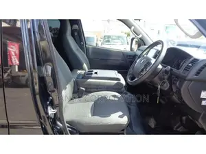Toyota Hiace GL DUAL AC. 2020
