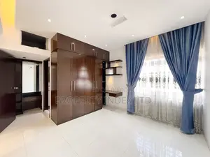২৫৩০ বর্গফুটের দক্ষিণ ও পশ্চিম কর্নার লাক্সারি অ্যাপার্টমেন্ট বিক্রয় – সেক্টর ৭