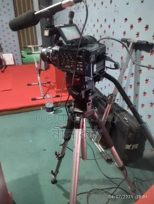 Sturdy and High-Quality Tripod for Sale