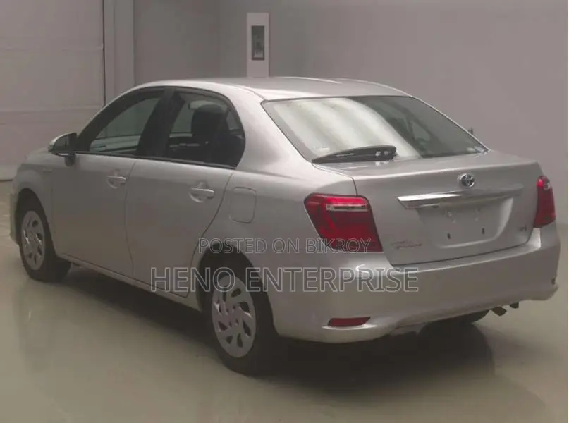 Toyota Axio Hybrid/Octane 2020