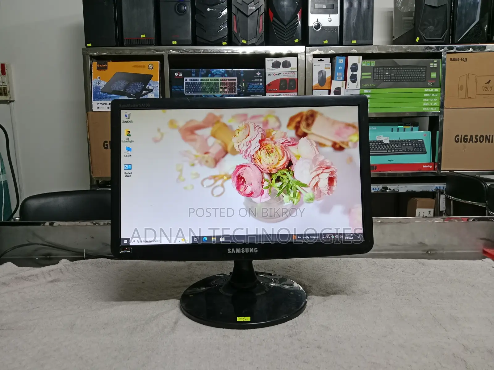 Samsung 19″ LED HD Wide Monitor | Smooth Display Full Fresh 🔥