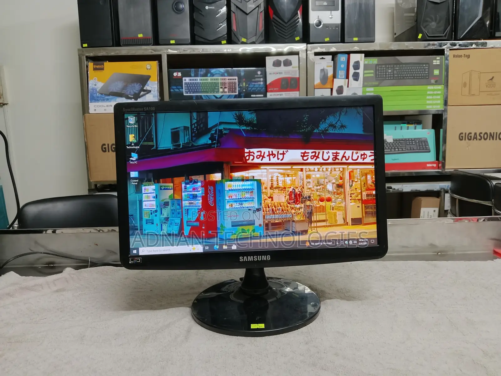Samsung 19″ LED HD Wide Monitor | Smooth Display Full Fresh 🔥