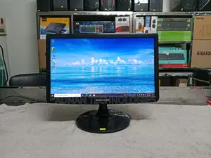 Samsung 19″ LED HD Wide Monitor | Smooth Display Full Fresh 🔥