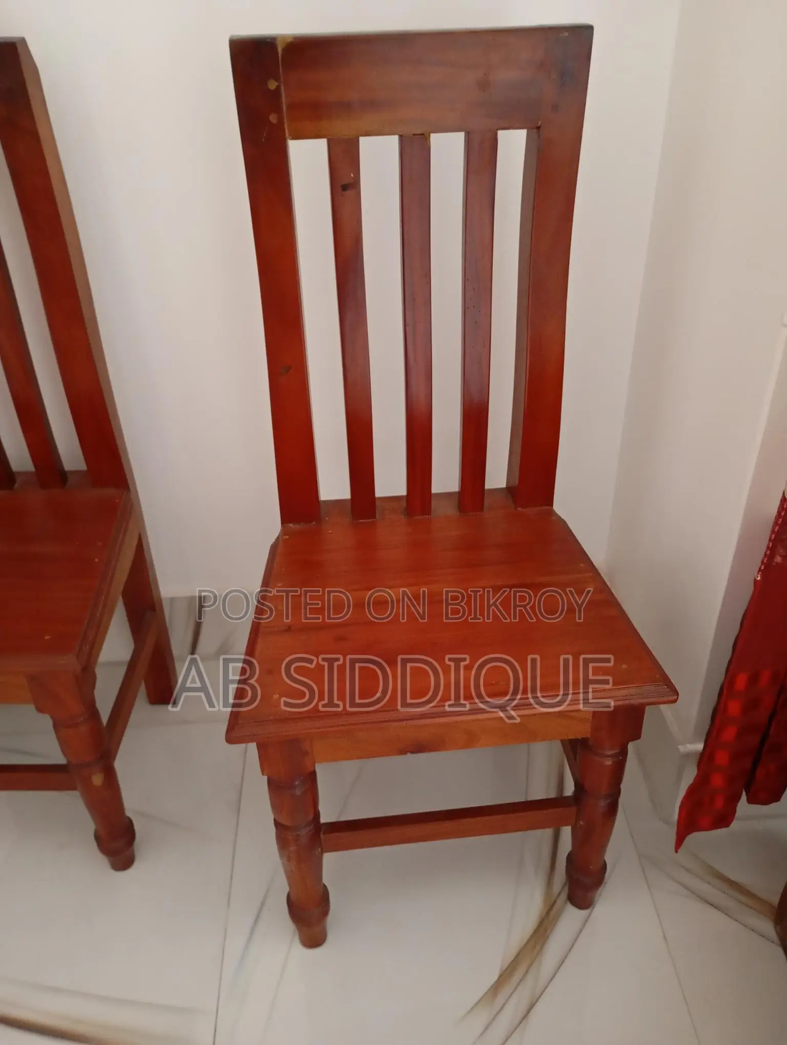 Dining Table with 4 Chairs