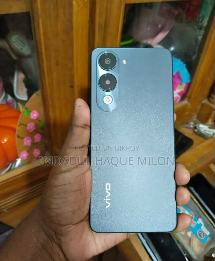 Vivo Y04 4/64GB (Used)