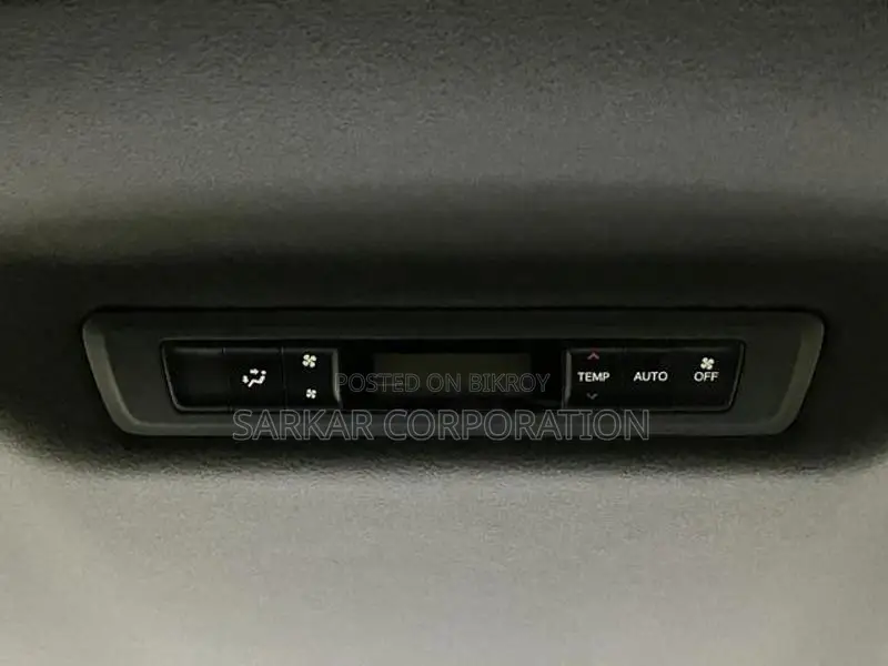 Toyota Noah WXB NON HYBRID 2021
