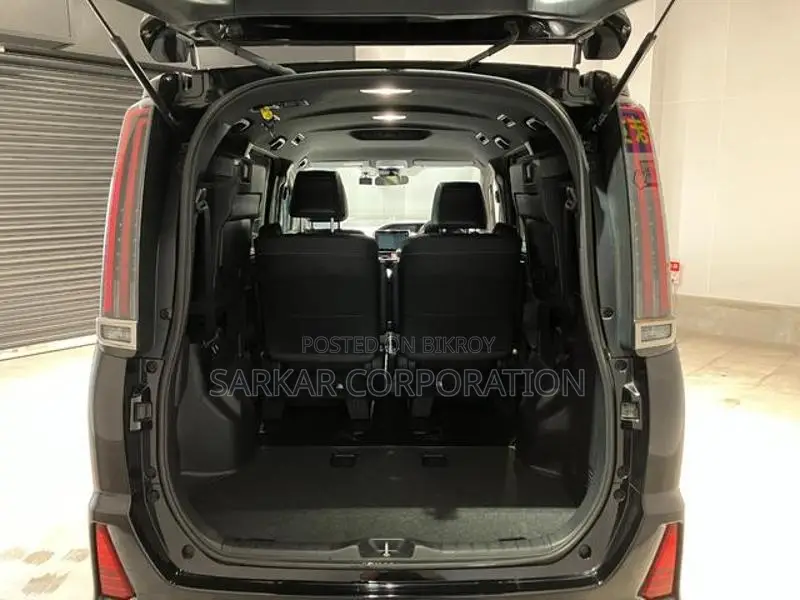 Toyota Noah WXB NON HYBRID 2021