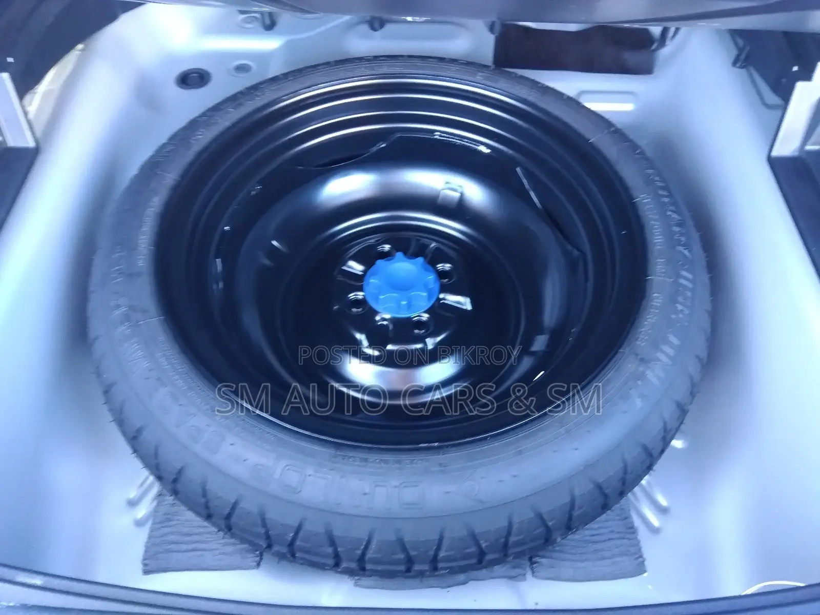 Toyota Fielder Hybrid EX Silver 2020