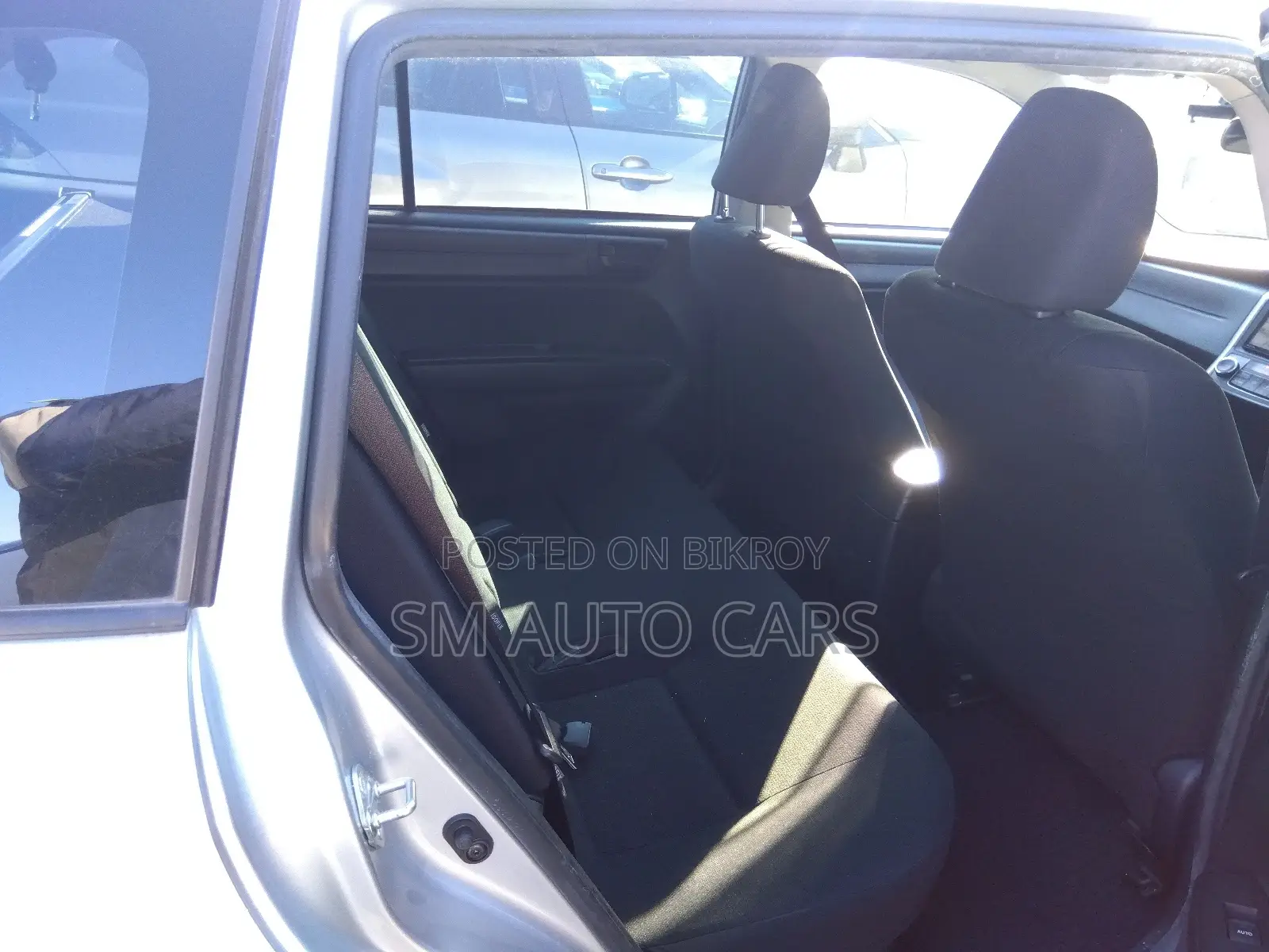 Toyota Fielder Hybrid EX Silver 2020