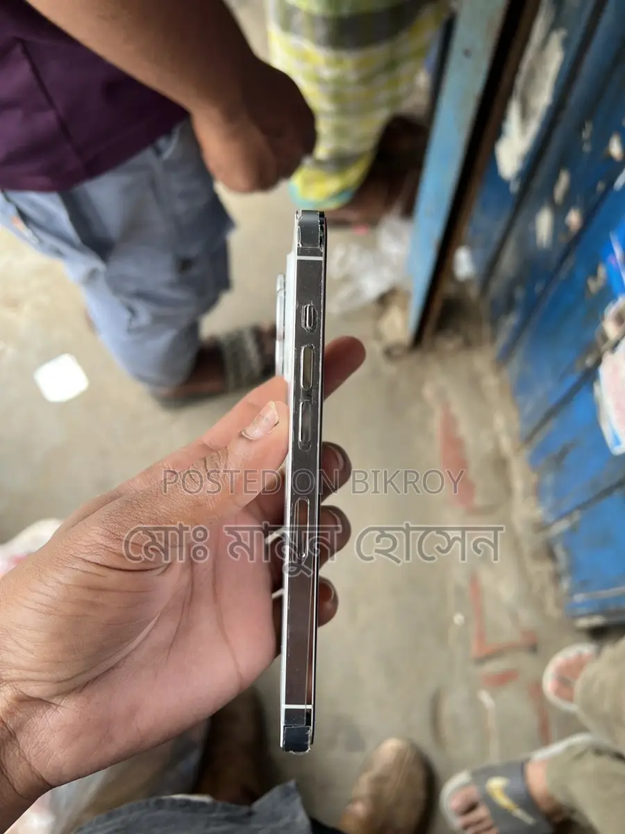 Apple iPhone 14 Pro . (Used)