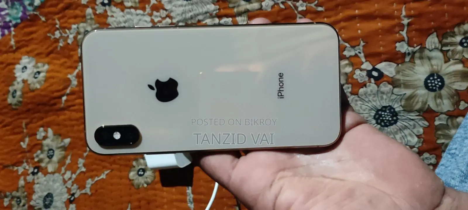 Apple iPhone XS (Used)