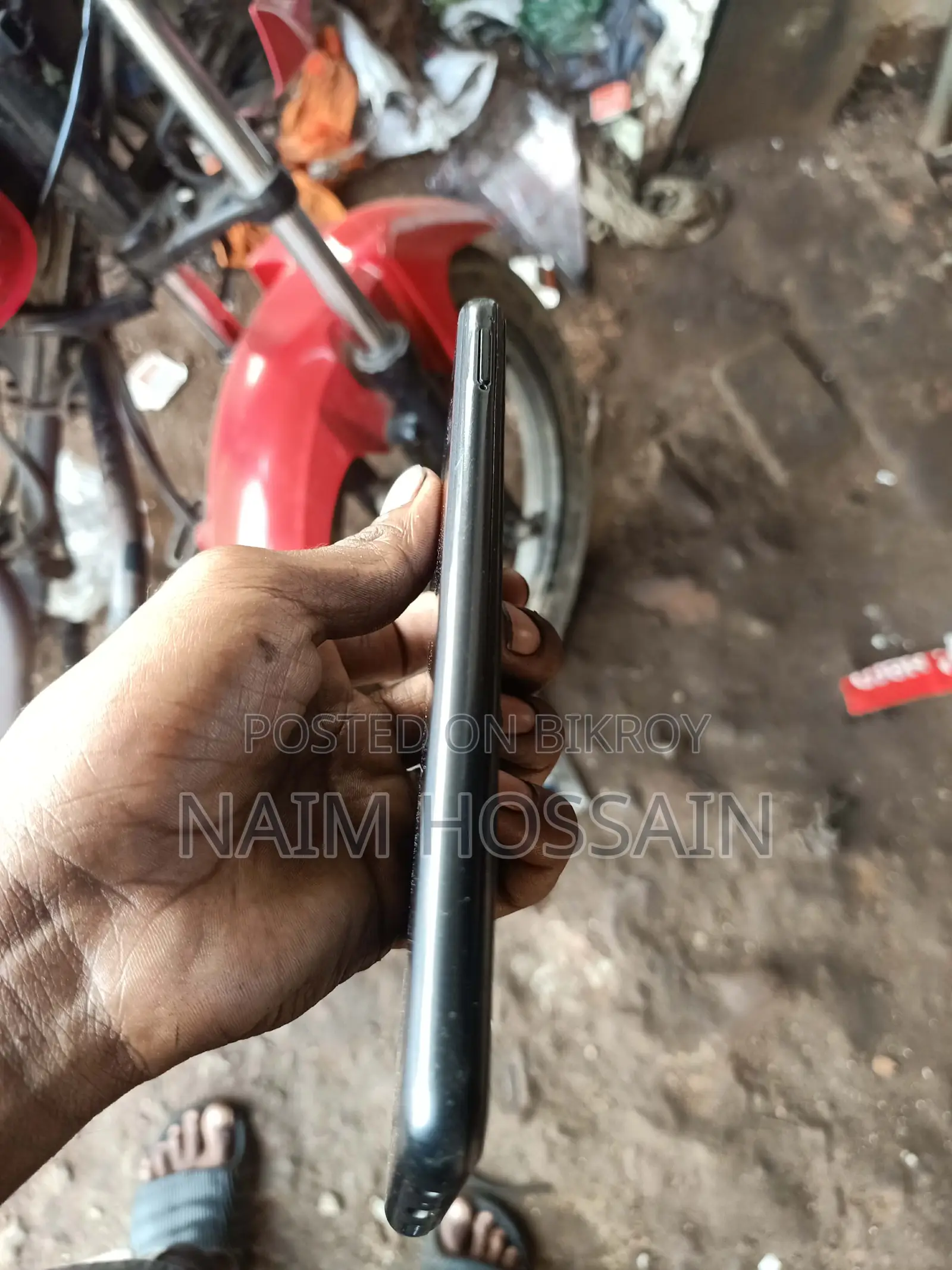 Samsung Galaxy A04e . (Used)