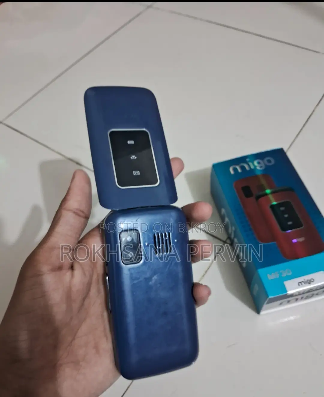 Motorola FlipOut Blue