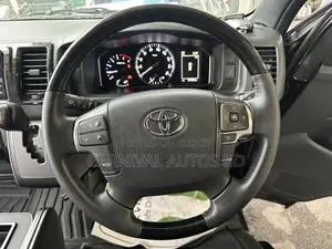 Toyota Hiace SUPER GL DARK PRIME 2021