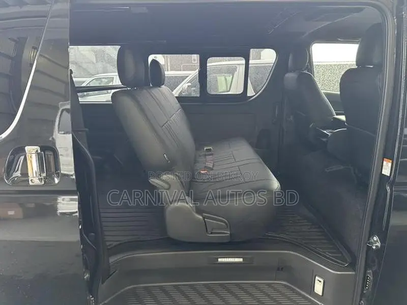 Toyota Hiace SUPER GL DARK PRIME 2021