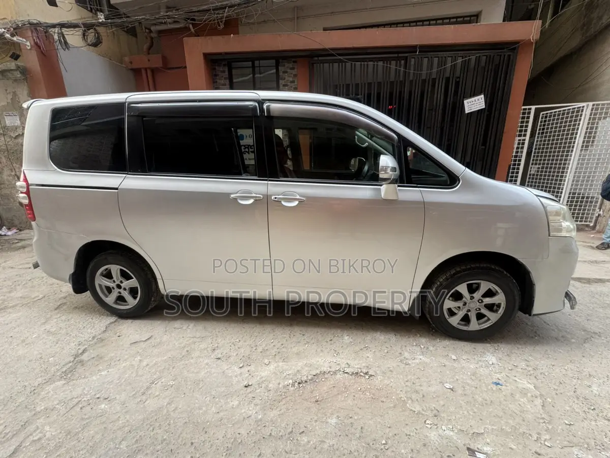 Car Rent >>Noah X 7 Seater for Eid Holiday