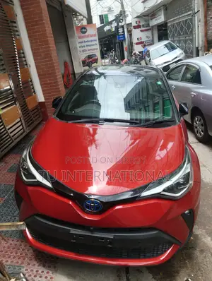 Toyota C-HR TWO TON COLOR 2019