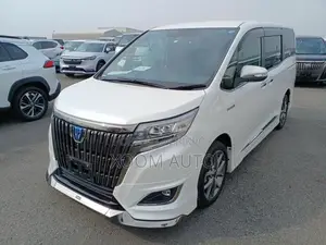 Toyota Esquire GI PREM.PEARL COLOR 2020