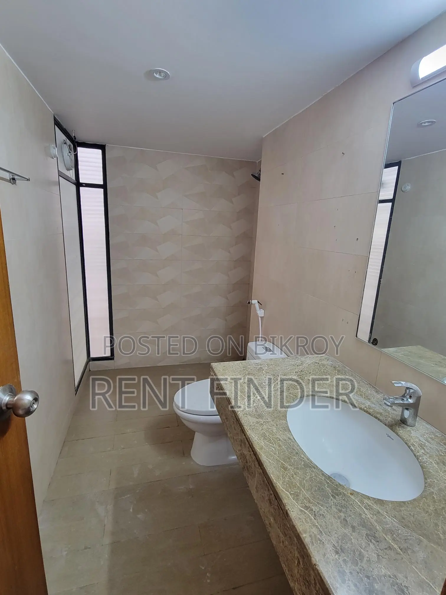 Luxury Un-Furnished Apartment in Gulshan 1