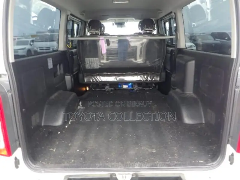 Toyota Hiace SUPER GL PUSH START 2021
