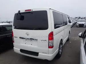 Toyota Hiace SUPER GL PUSH START 2021