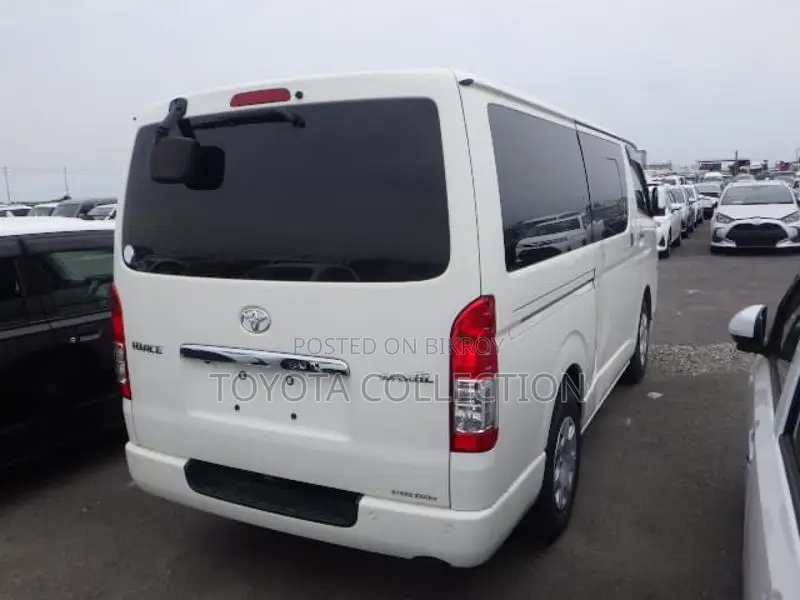 Toyota Hiace SUPER GL PUSH START 2021